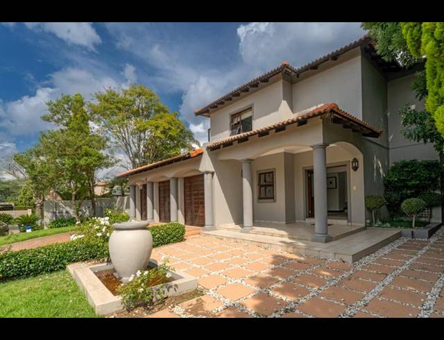 5 BEDROOM HOUSE FOR SALE IN FOURWAYS